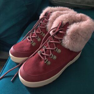 Koolaburra by Ugg Tynlee Bootie